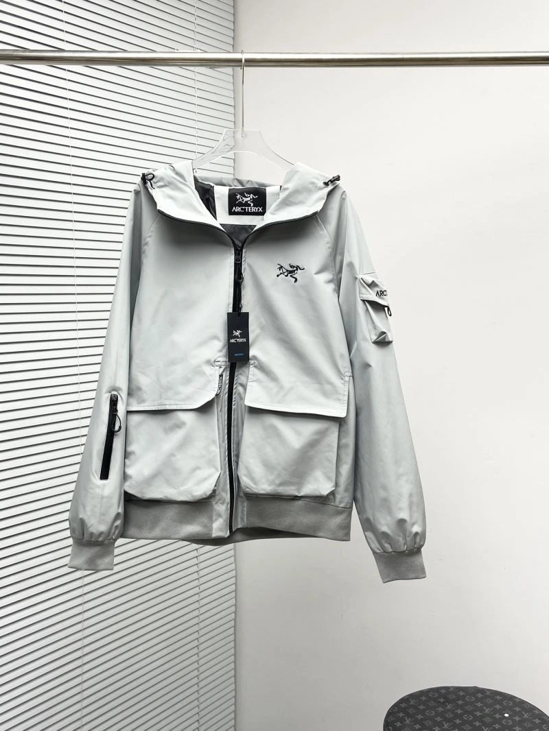 Efficient Arcteryx Outwear 162171
