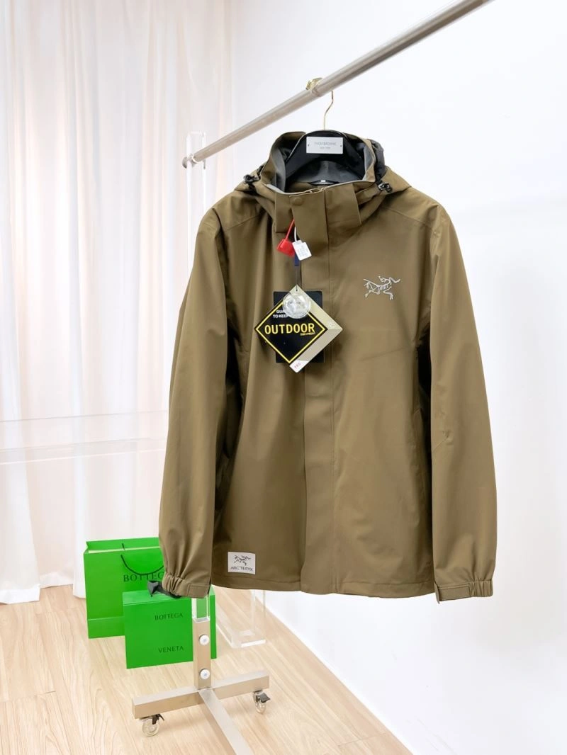 Arcteryx Outwear Minimalist 162168