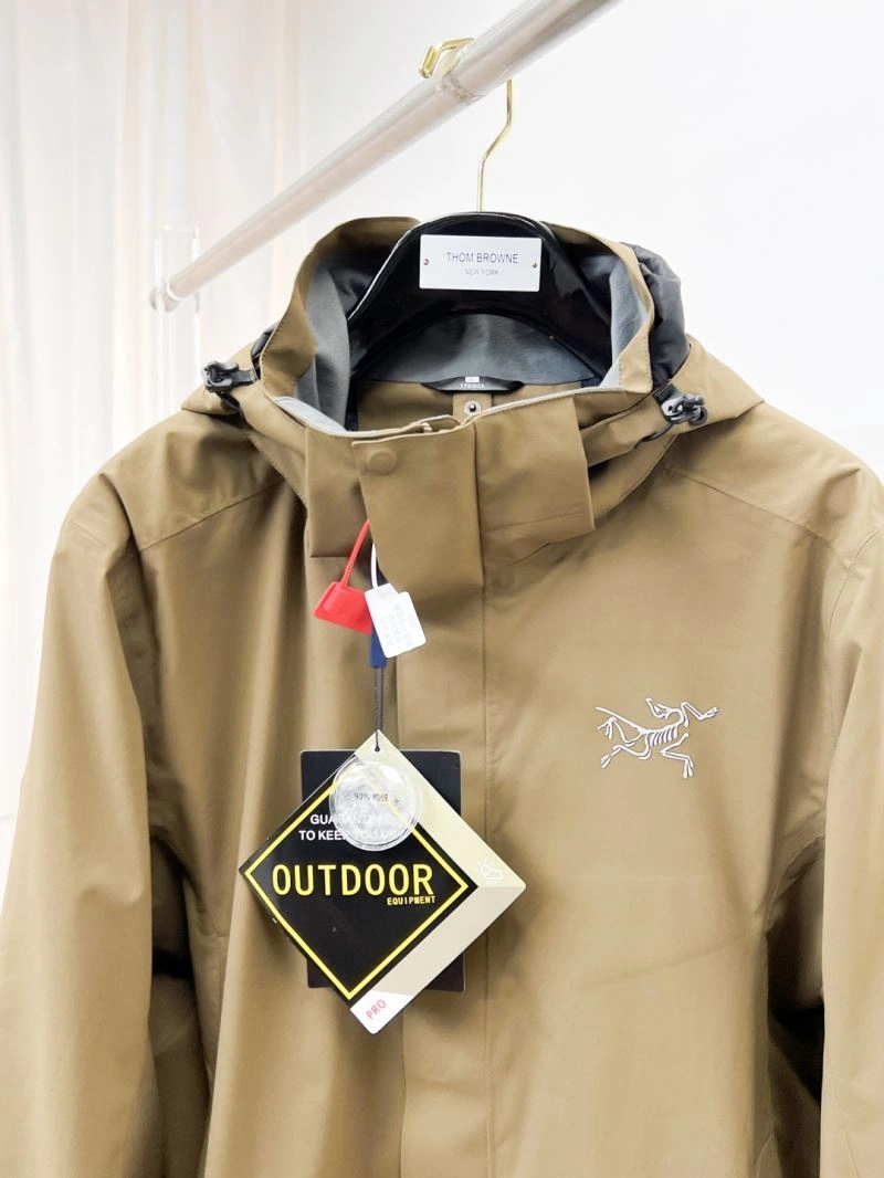 Arcteryx Outwear Minimalist 162168