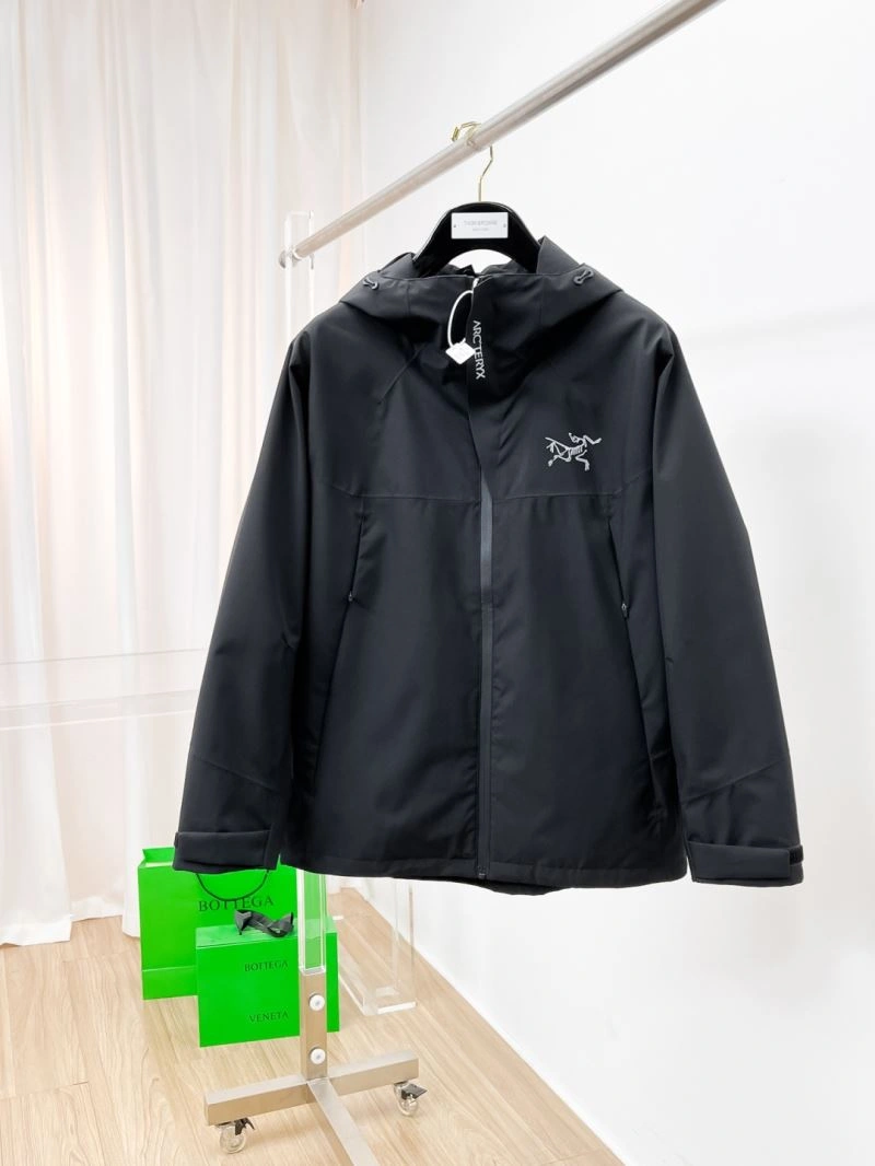 Snug Arcteryx Outwear 162159