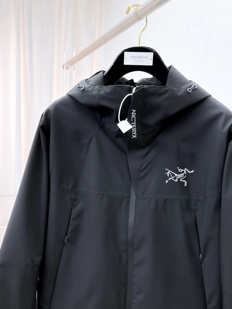 Snug Arcteryx Outwear 162159