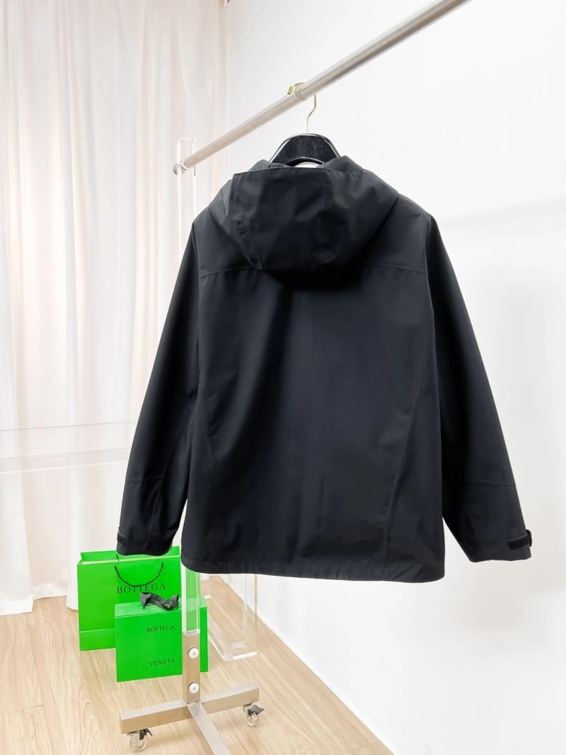 Snug Arcteryx Outwear 162159