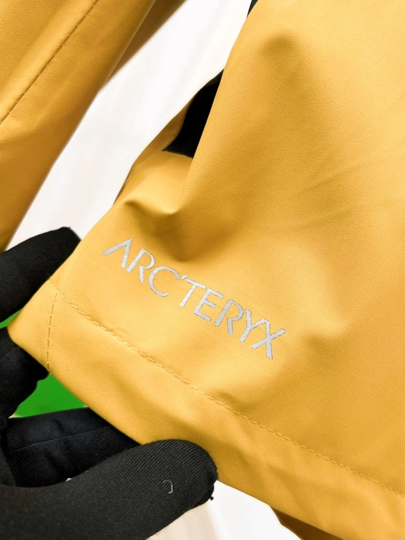Arcteryx Outwear Flexible 162149
