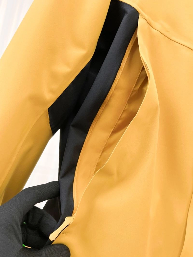 Arcteryx Outwear Flexible 162149