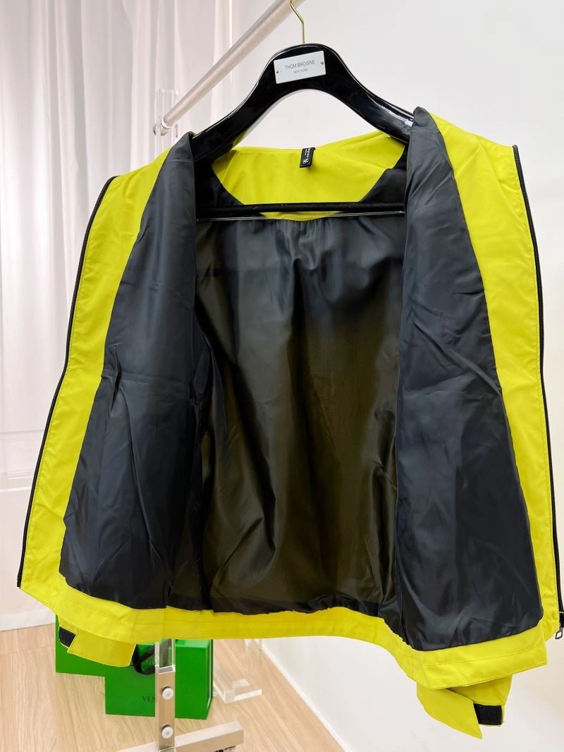 Arcteryx Outwear Lightweight 162140