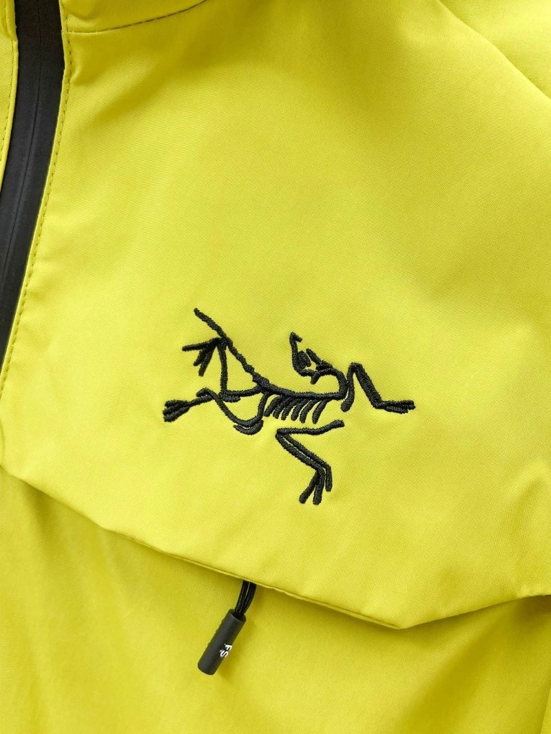 Arcteryx Outwear Lightweight 162140