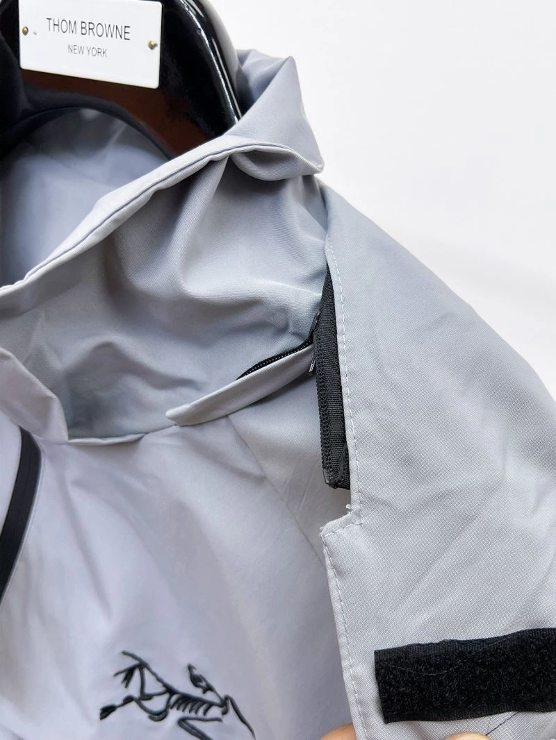 Arcteryx Outwear ZipUp 162137