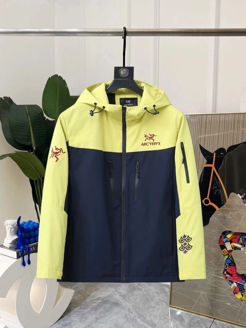 Arcteryx Outwear Contemporary 162130