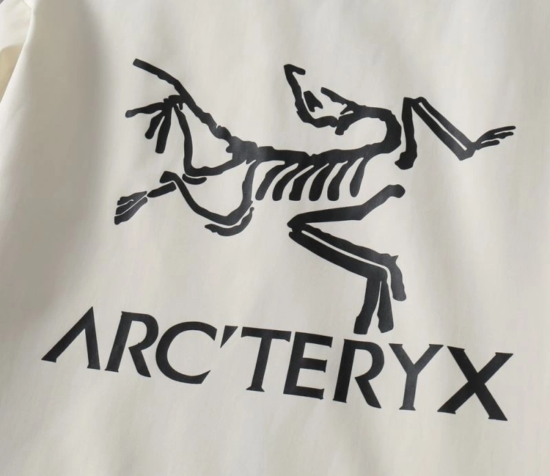 Neat Arcteryx Outwear 162132