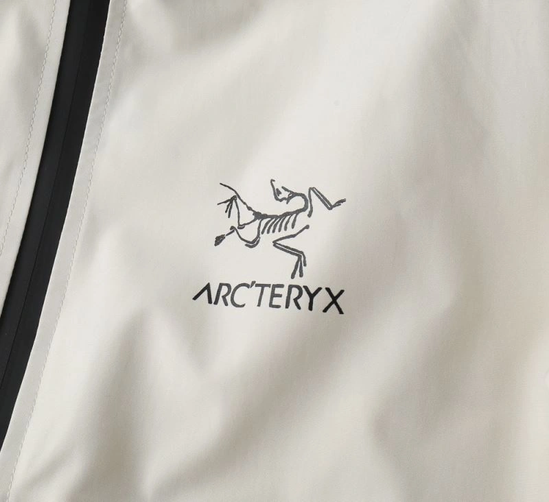 Neat Arcteryx Outwear 162132
