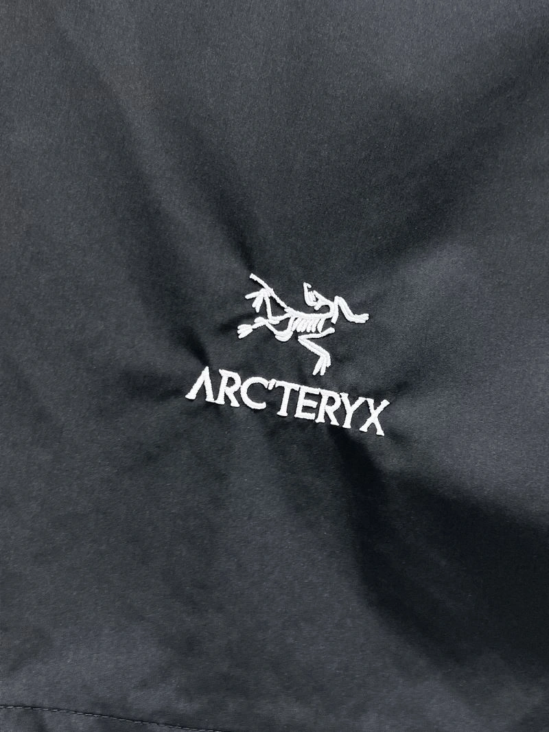 Arcteryx Outwear Sporty 162163
