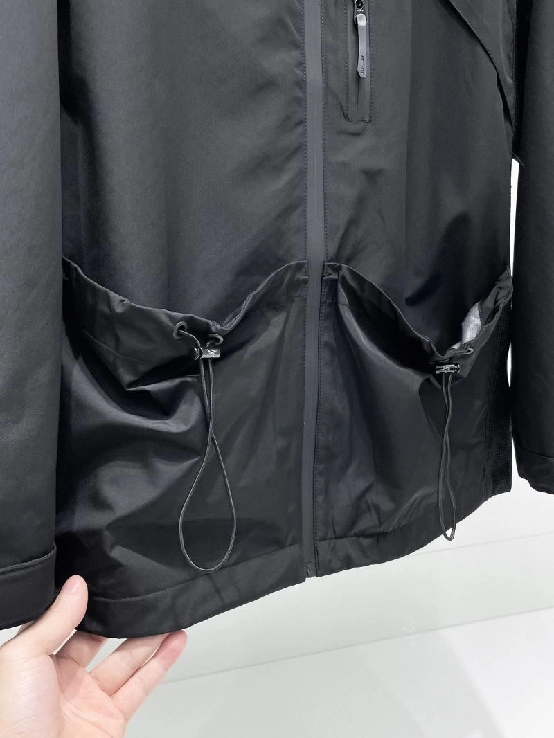Arcteryx Outwear Bright 162172