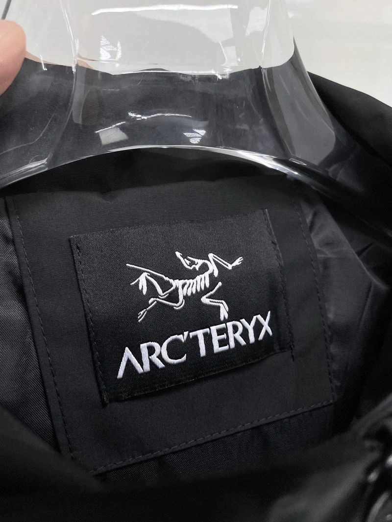 Arcteryx Outwear Bright 162172