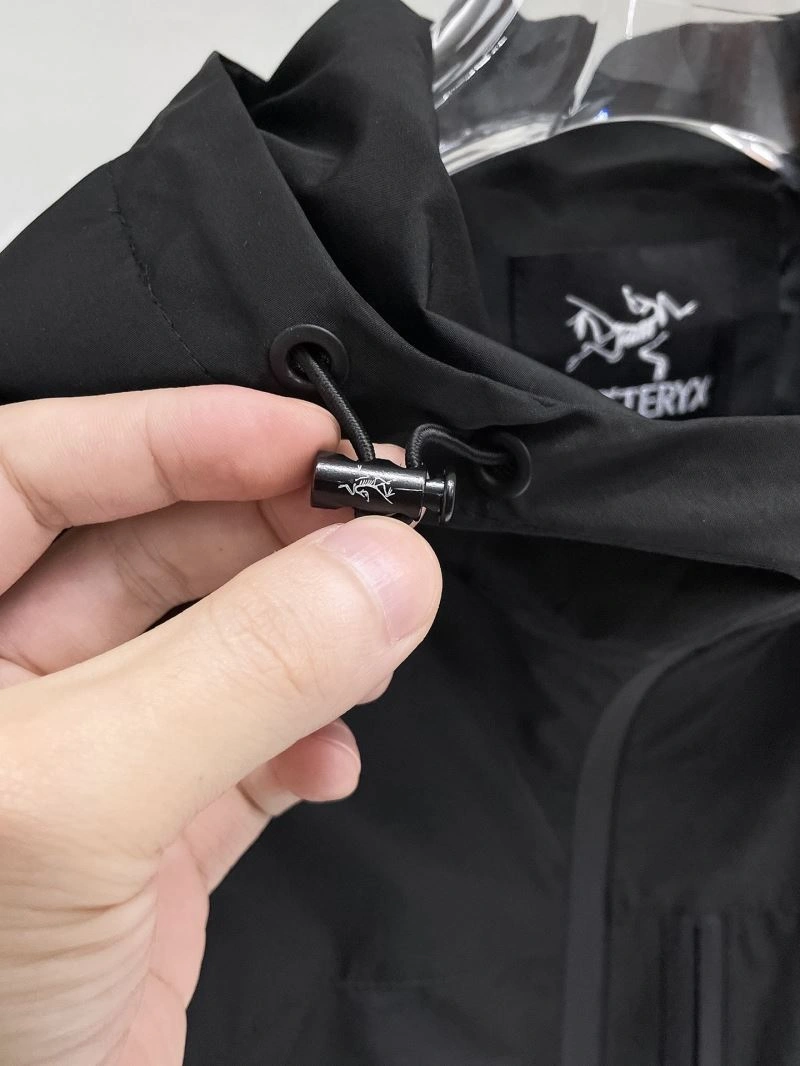 Arcteryx Outwear Bright 162172
