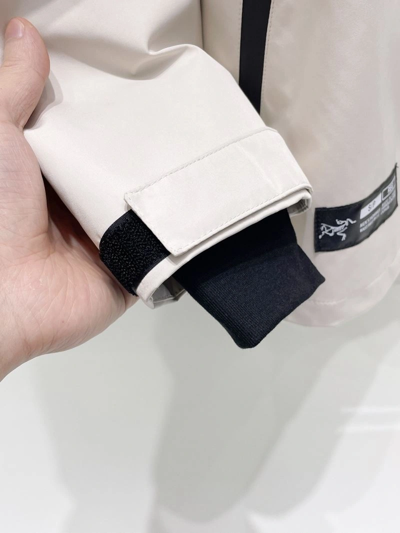 Arcteryx Outwear Flexible 162119