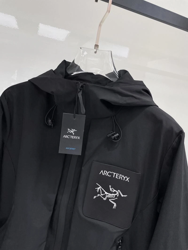 Sporty Arcteryx Outwear 162113