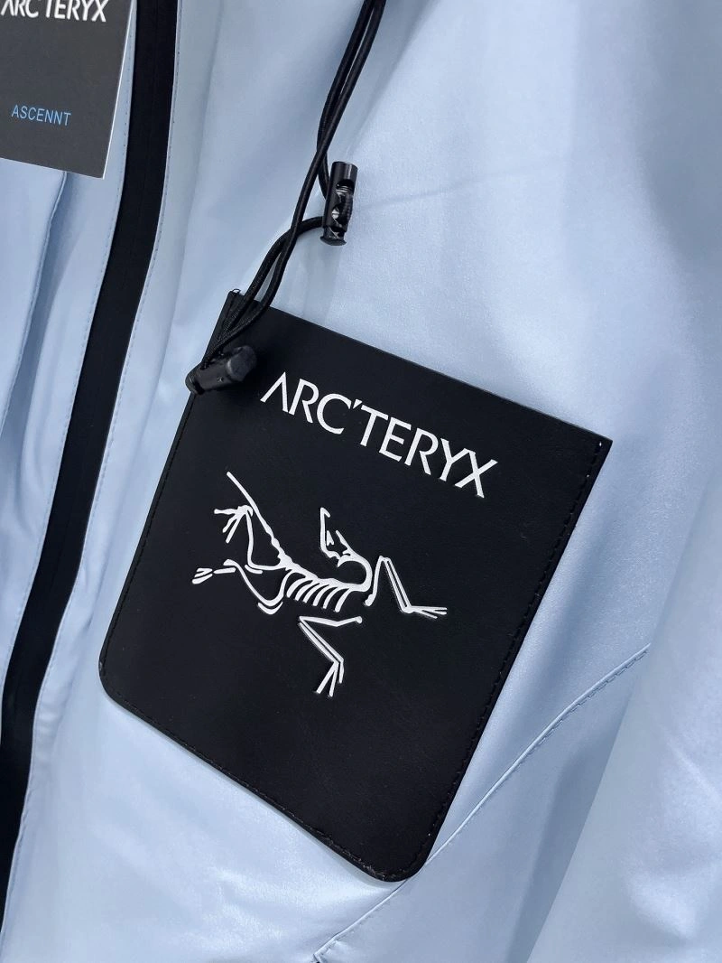 Arcteryx Outwear Supportive 162115