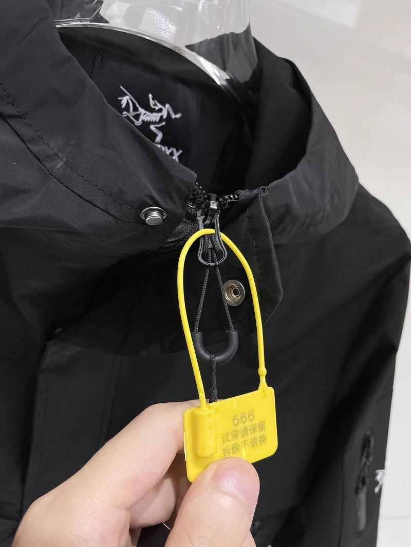 Sporty Arcteryx Outwear 162111