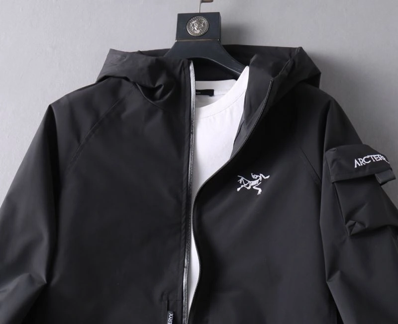Arcteryx Outwear Flexible 162108