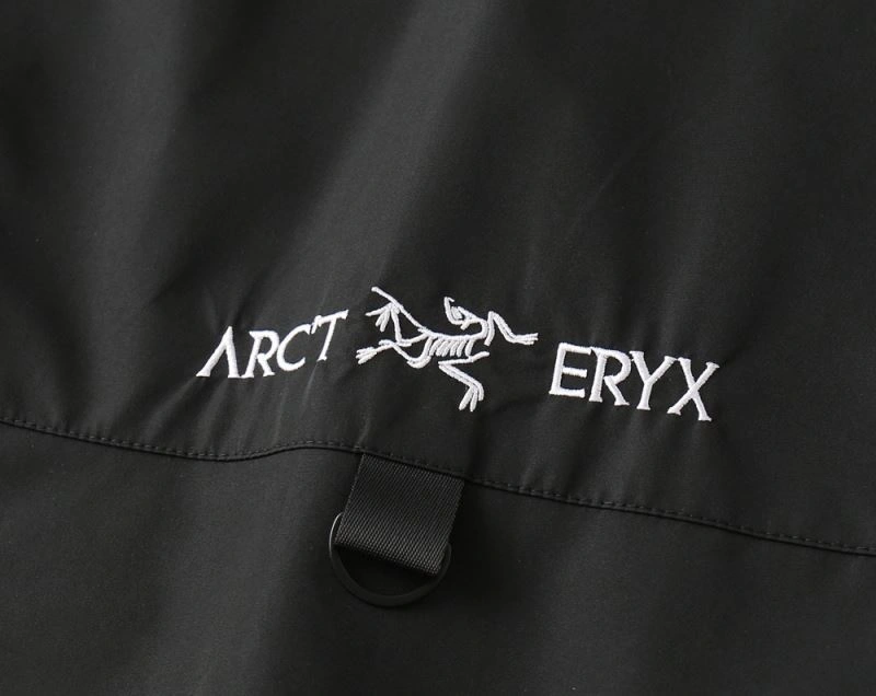 Arcteryx Outwear Sporty 162102