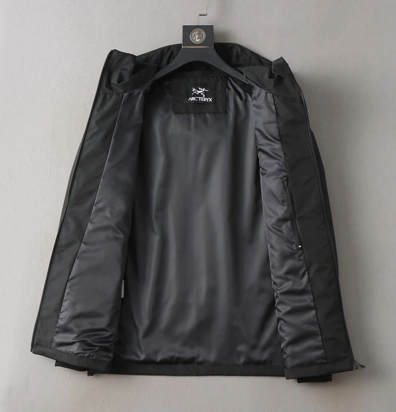 Arcteryx Outwear Sporty 162102