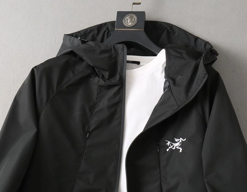 Arcteryx Outwear Sporty 162102