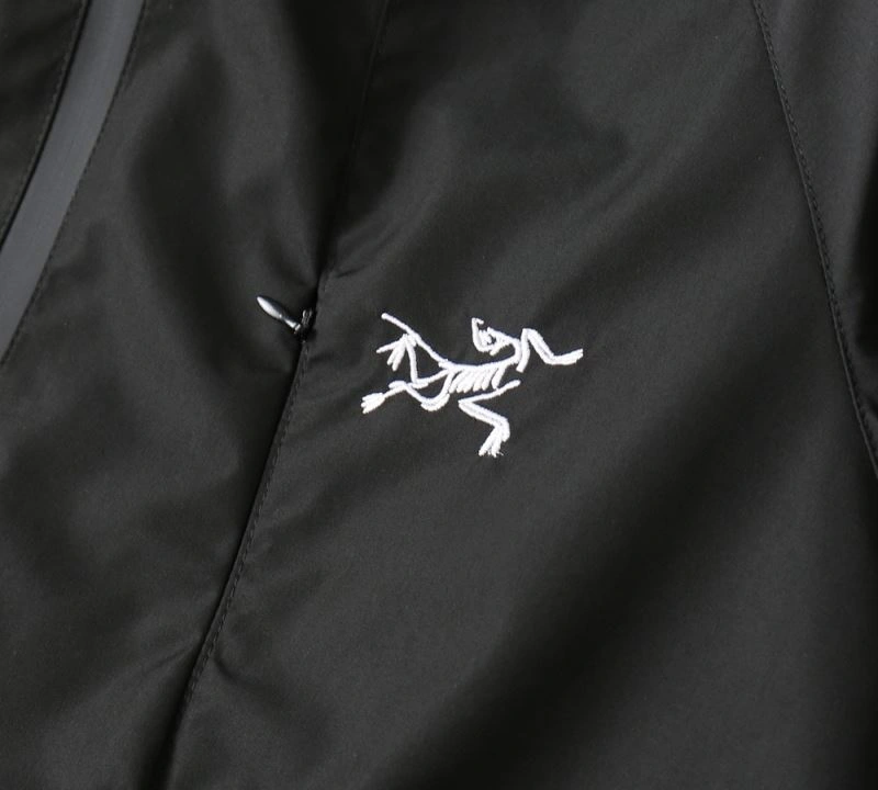 Arcteryx Outwear Sporty 162102