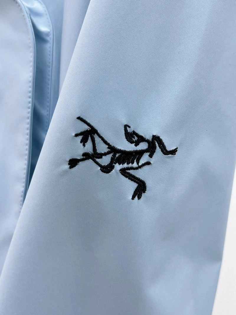Versatile Arcteryx Outwear 162124