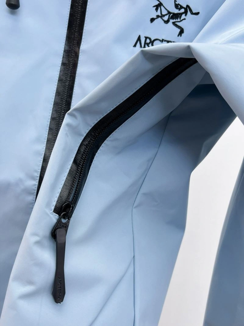 Arcteryx Outwear Classic 162077
