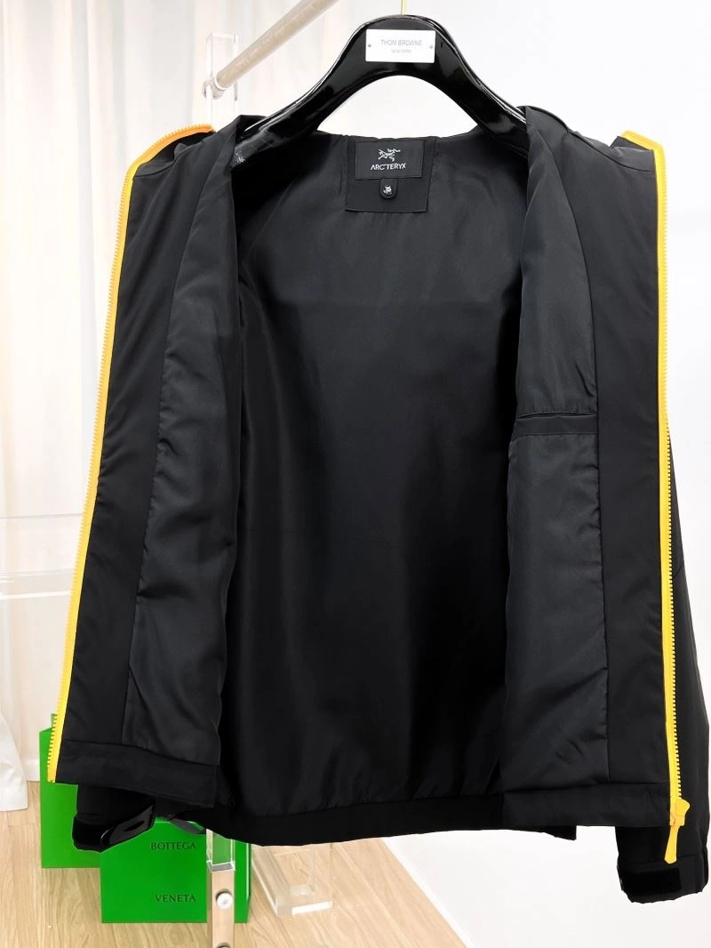 ZipUp Arcteryx Outwear 162075
