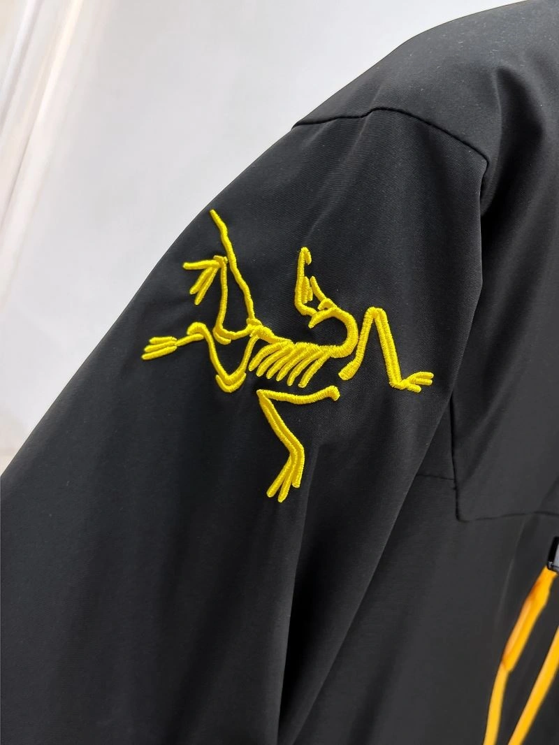 ZipUp Arcteryx Outwear 162075