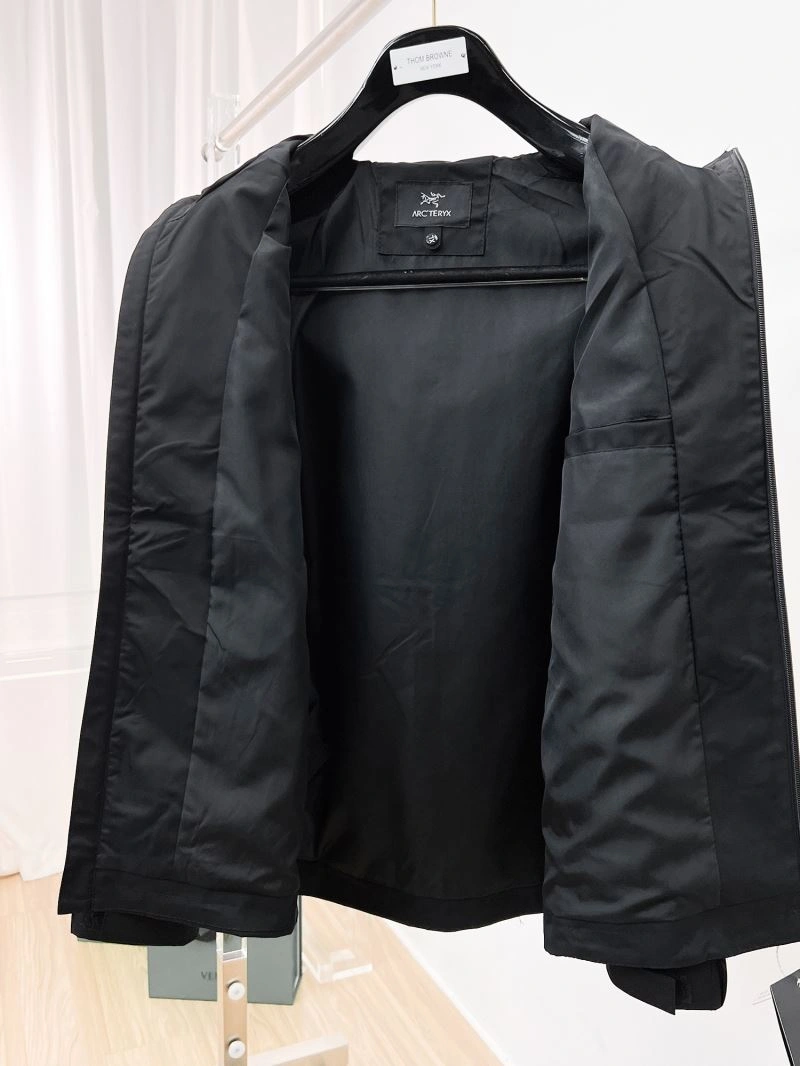 Minimalist Arcteryx Outwear 162063