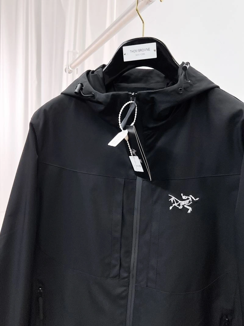 Minimalist Arcteryx Outwear 162063