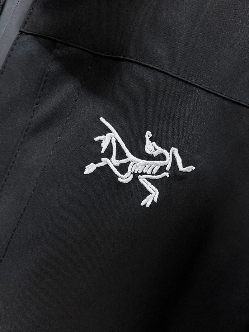 Minimalist Arcteryx Outwear 162063