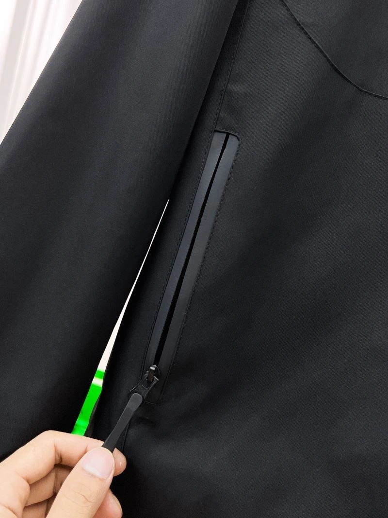 Minimalist Arcteryx Outwear 162063