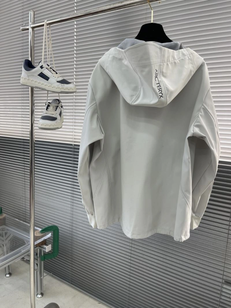 Arcteryx Outwear Unique 161168