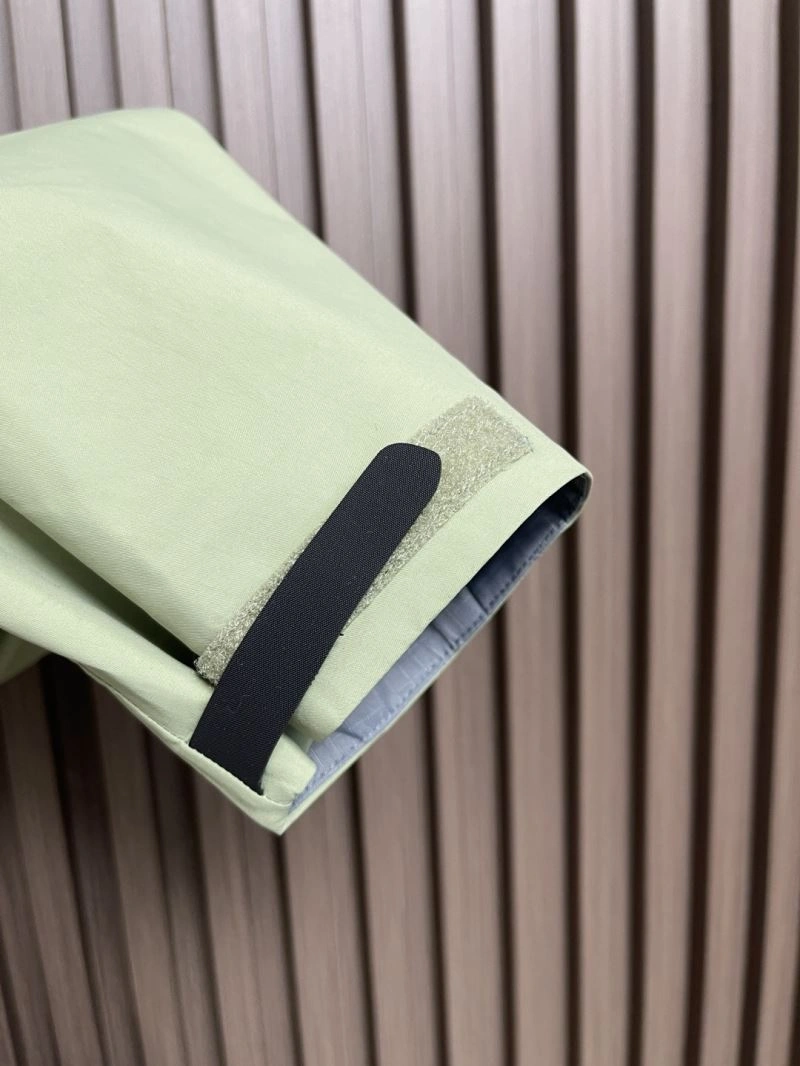 Arcteryx Outwear Seasonal 161156