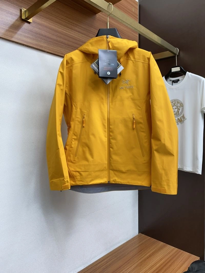 Arcteryx Outwear Breathable 161213