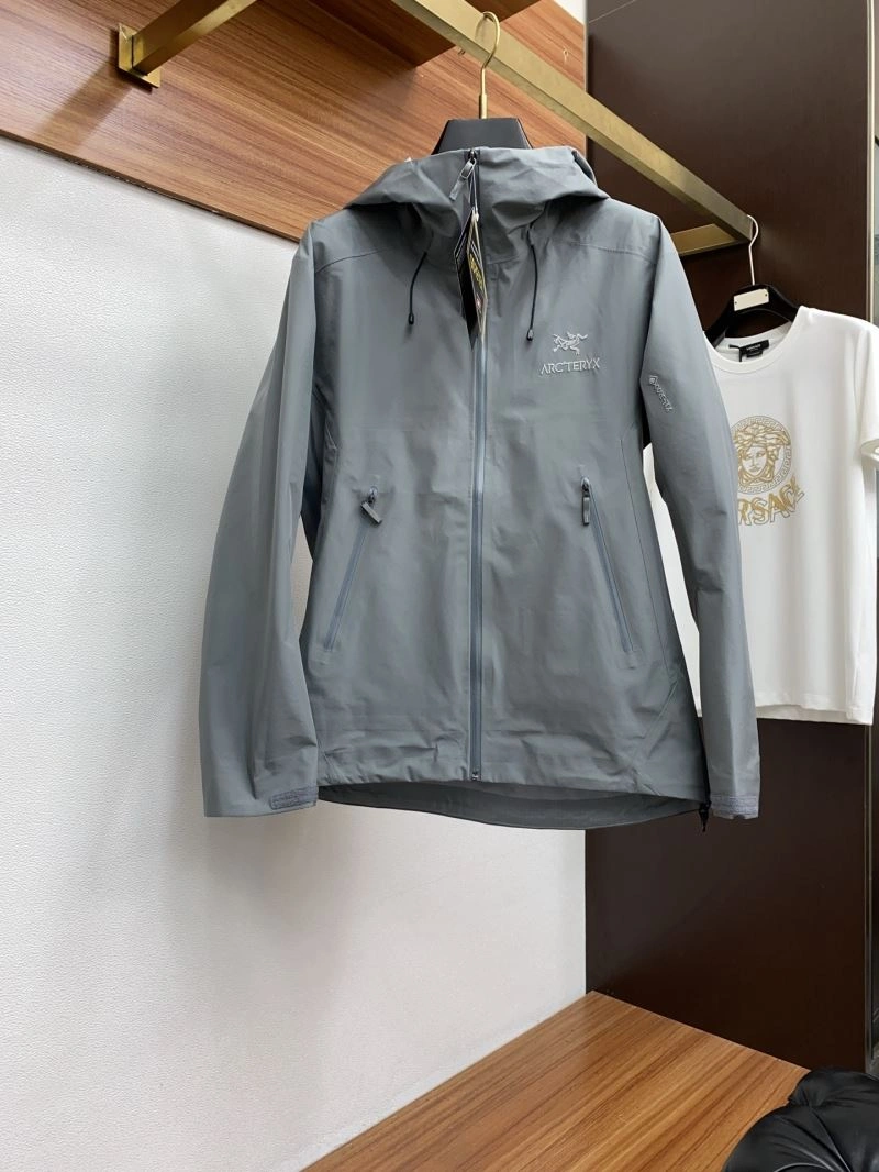 Arcteryx Outwear Breathable 161213