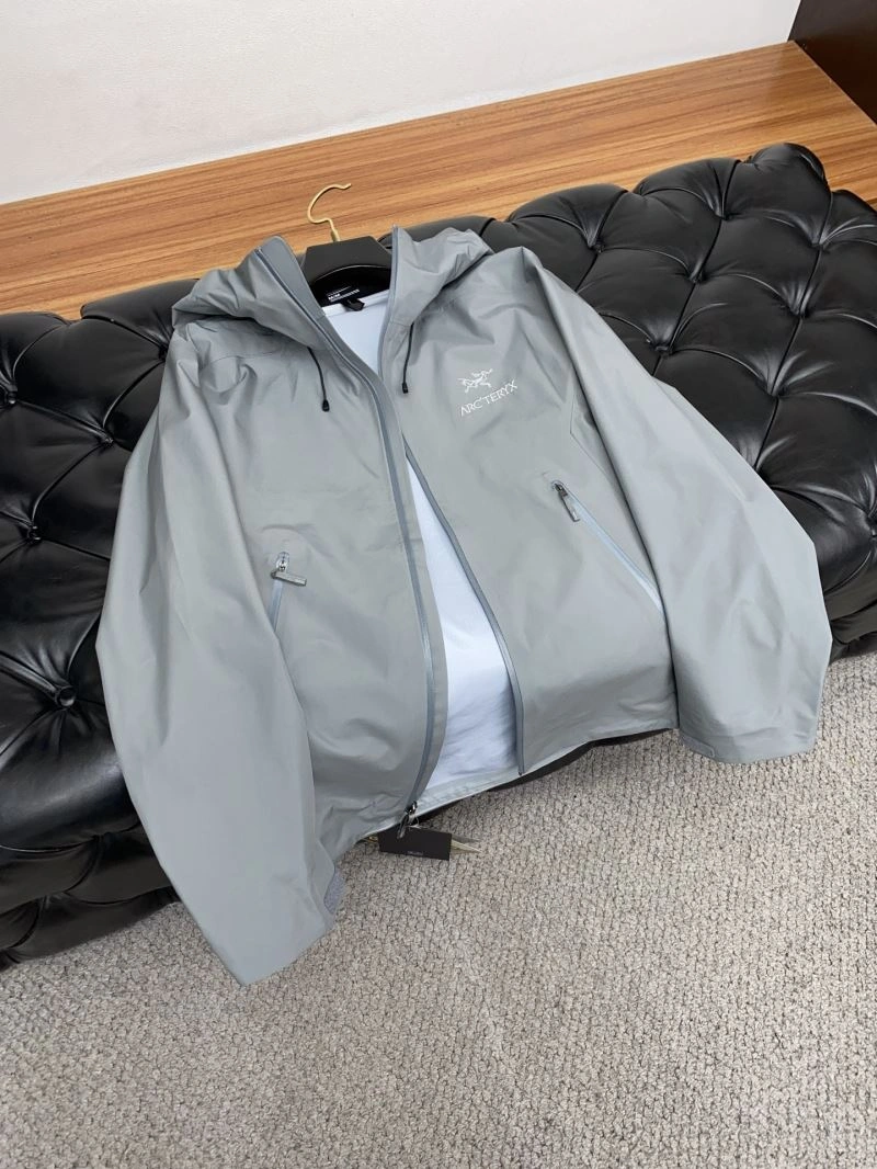 Functional Arcteryx Outwear 161146
