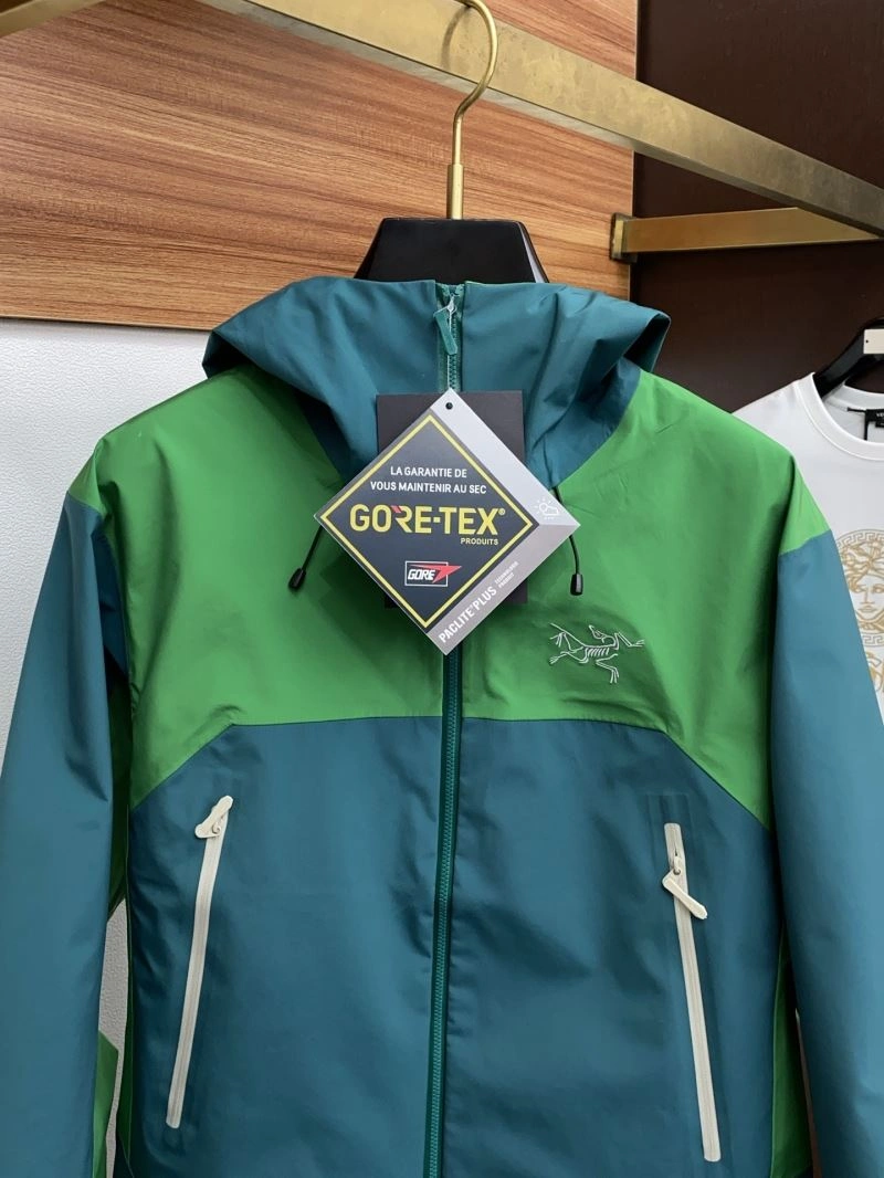 Arcteryx Outwear WrinkleFree 161144