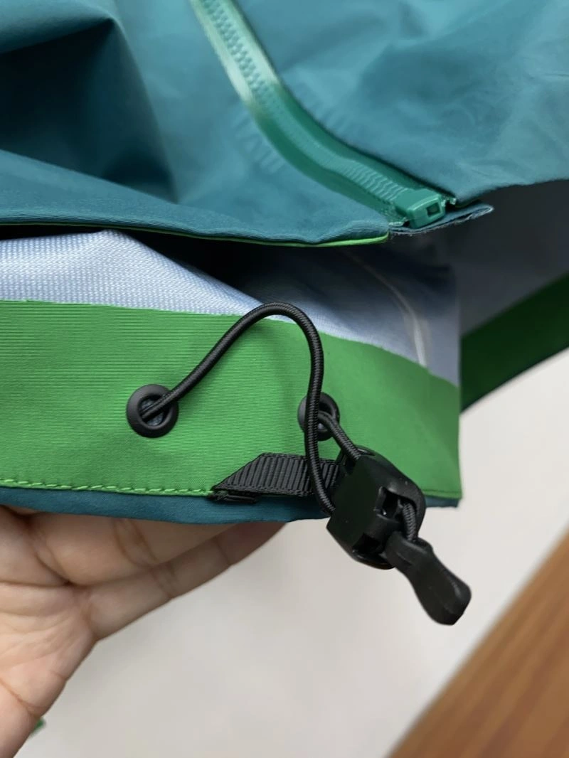 Arcteryx Outwear WrinkleFree 161144