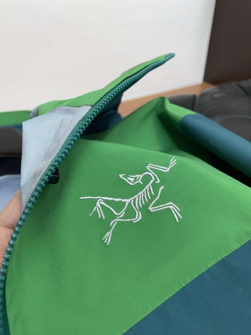 Arcteryx Outwear WrinkleFree 161144