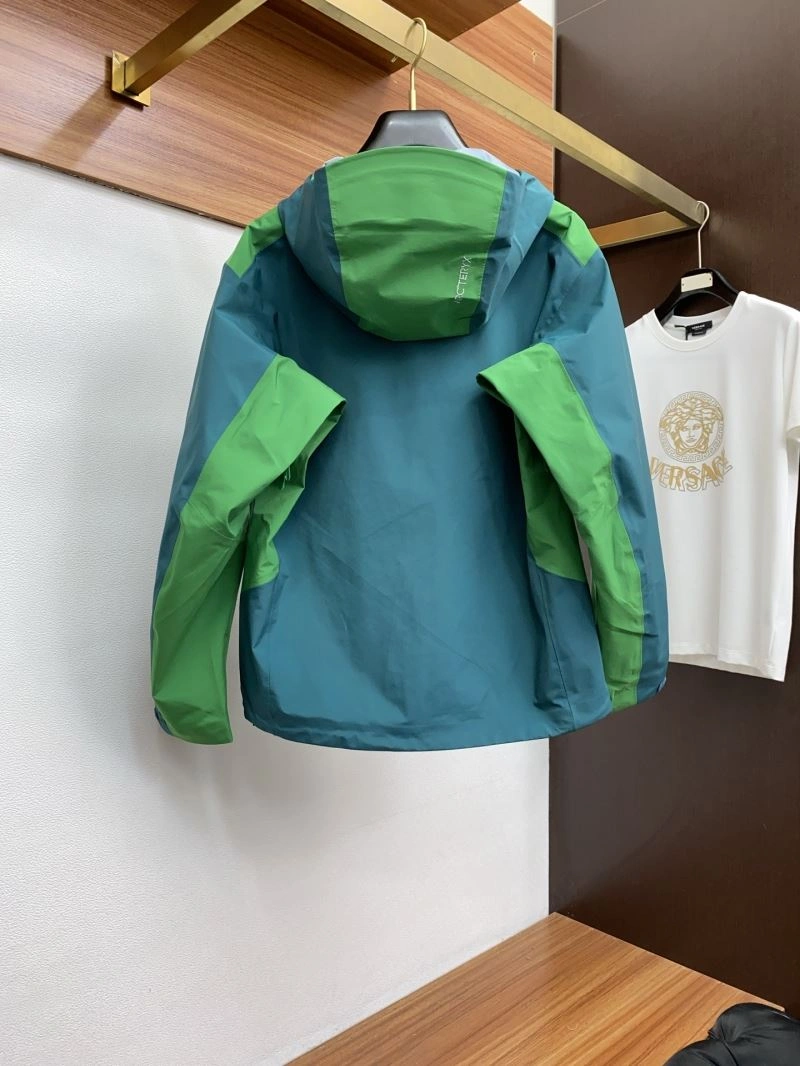Arcteryx Outwear WrinkleFree 161144