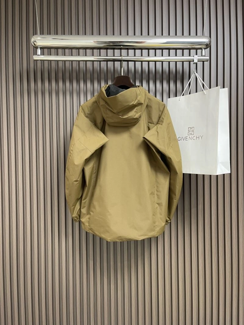 Sporty Arcteryx Outwear 161135
