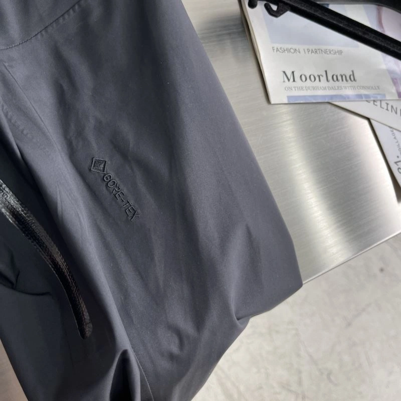 Arcteryx Outwear Compact 161131