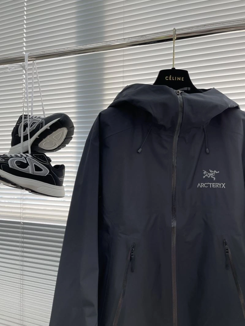 Arcteryx Outwear Compact 161131