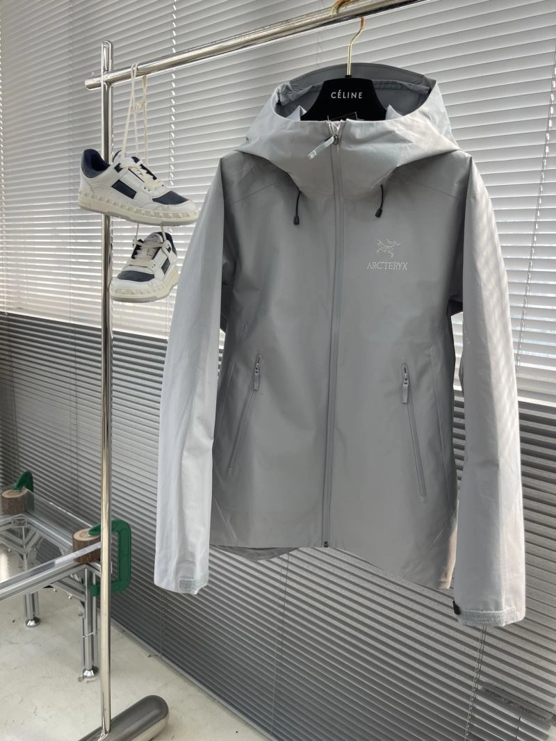 Arcteryx Outwear Versatile 161128