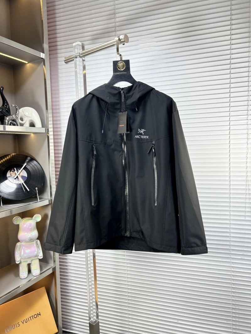 Bright Arcteryx Outwear 161119