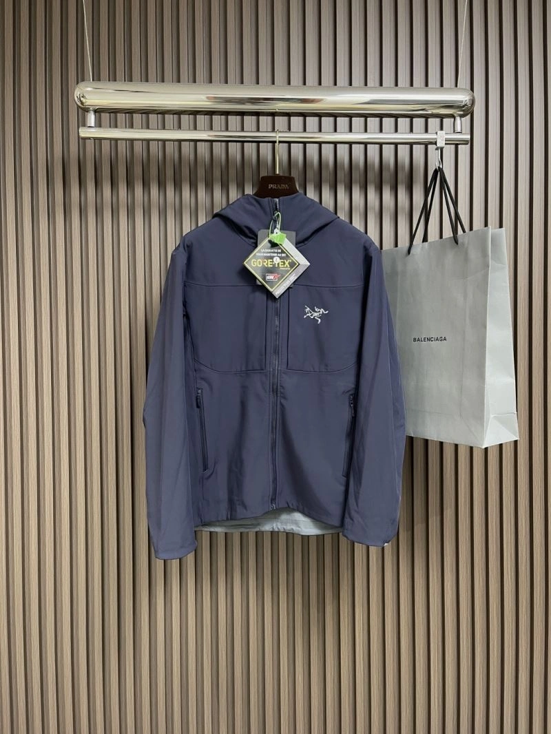 Arcteryx Outwear WrinkleFree 161118
